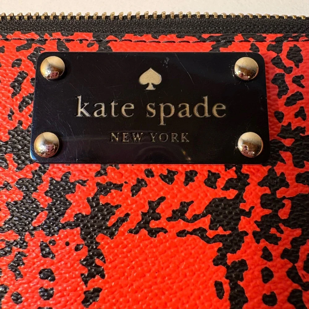 Kate Spade Lacey Belleville Plaid Red‎ Black Plaid Zip Around Wallet Clutch